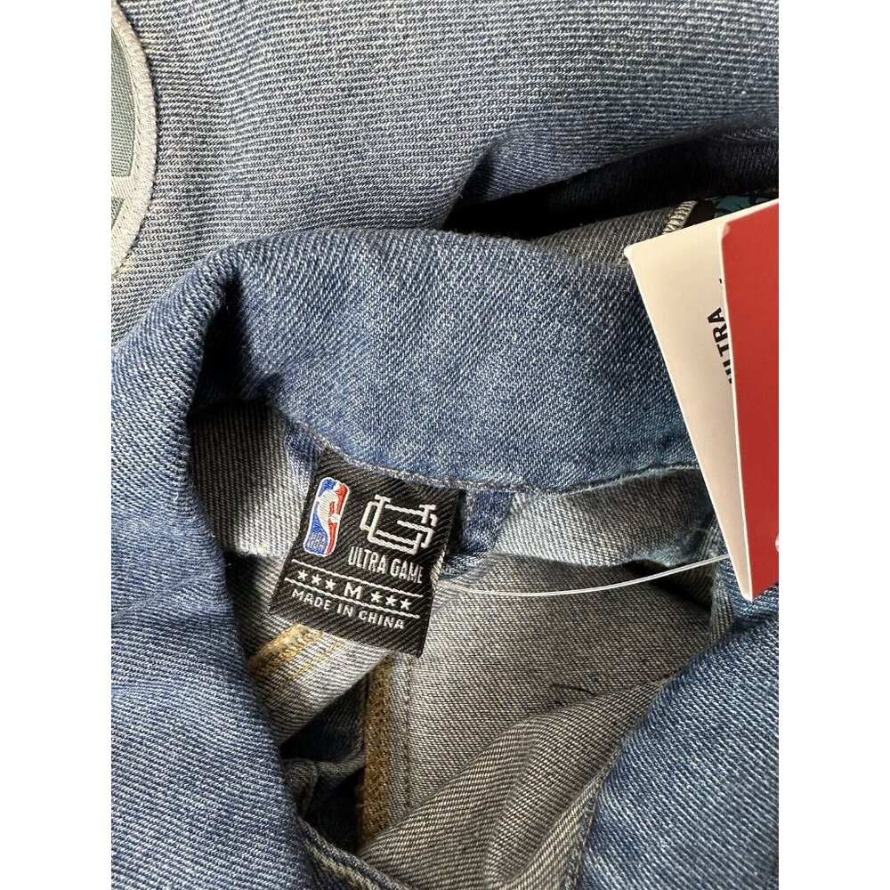 NBA Global Stores Mens Blue Denim Jacket Size Medium Team Stitched Logo Patches - Picture 10 of 14
